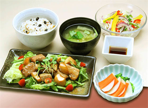 バランスよく食べてるのに一年で4kgも太ったんだけど