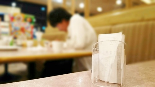 783bdb92c5862b903a3388bd0d2aba3b_s