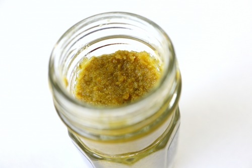 「柚子胡椒」という胡椒でもなんでもない使いどころのわからない調味料 	