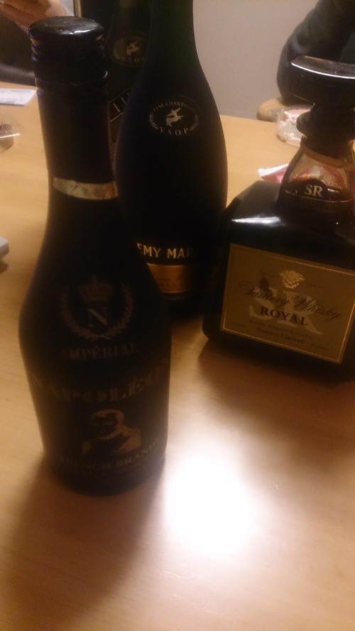 なんか古いブランデーが出てきたから酒に自信ニキ鑑定した