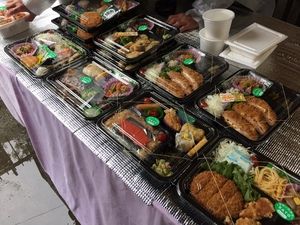 無法地帯のワンコイン弁当消滅か　都が規制強化　「食品衛生免許もお金がかかる。店をたたもうと思う」