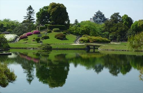 1024px-Okayama_Korakuen_Garden01_R