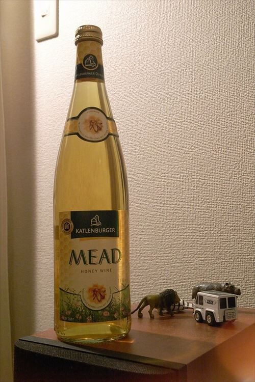 ハチミツ酒とかいうファンタジー物によく出てくる謎の酒 	