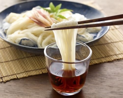 損保の糸食べると安物そうめん食べれなくなるよなのサムネイル