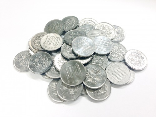 ○100均で充分なもの　×買ってはいけないもの