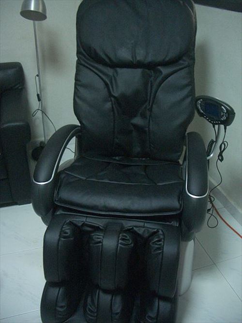 450px-Oto_massage_chair_R