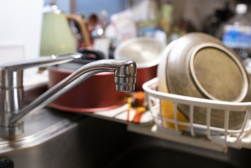 ワイ「実家暮らしです」女「え、キッモ！」ワイ「でも貯金1000万あるよ？」