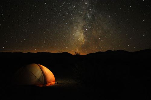 1024px-Camping_in_Death_Valley_R