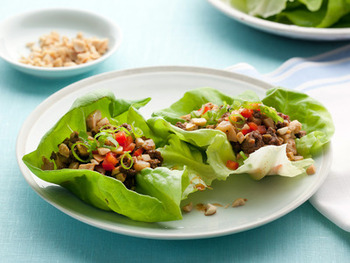 EK0512_Lettuce-Cups-with-Tofu-and-Beef_s4x3_lead