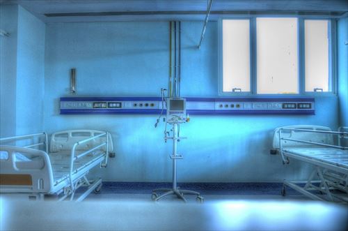 hospital-555087_1280_R