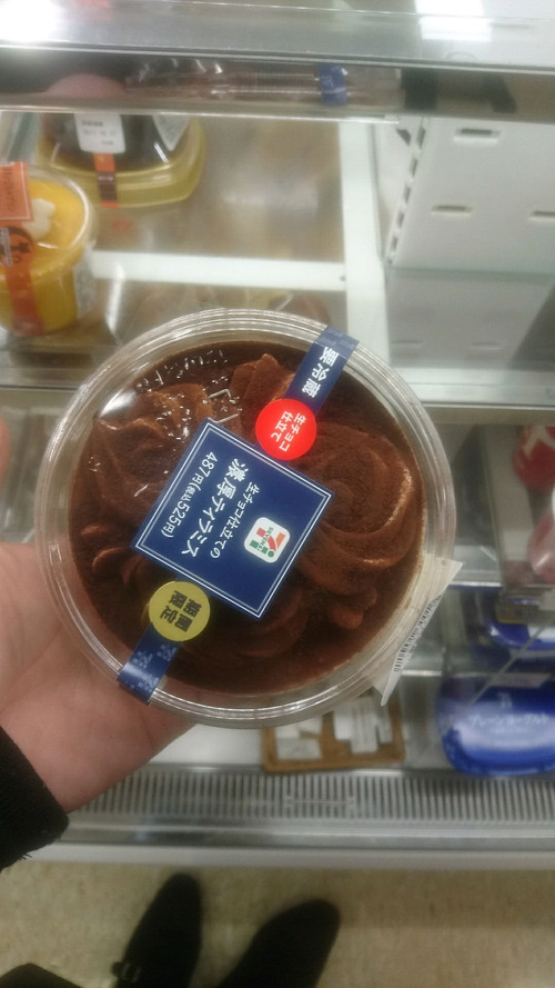 セブンイレブンの濃厚ティラミスがデカすぎｗｗｗｗｗｗｗｗｗｗｗｗｗｗｗｗ