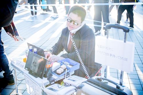 1200px-Comic_Market_91_Day_2-_Cosplayers_(35818284844)_R