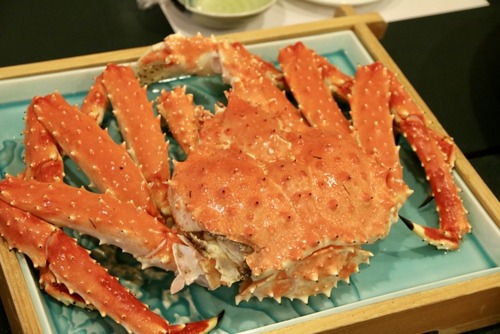 日本政府さん「ロシア産カニ・サケ等水産物の禁輸、やっぱ実施しません」