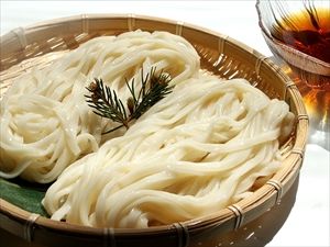 うどんの乾麺、ゆで麺、冷凍麺　いちばんお得なのはどれ？