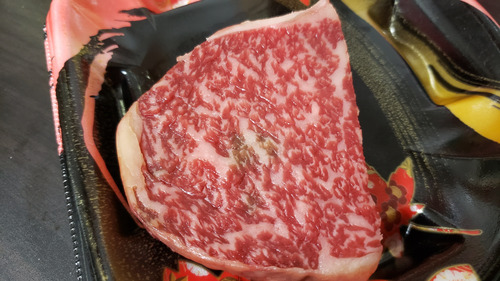 半額の霜降りステーキ肉買ったんやが