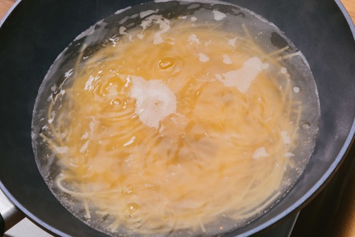 スパゲティを折るやつが許せない