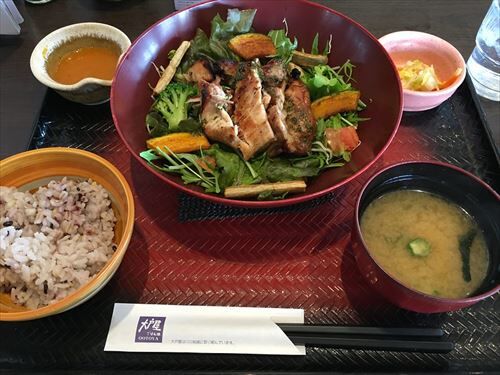 24897634022_f260379a1c_c_R