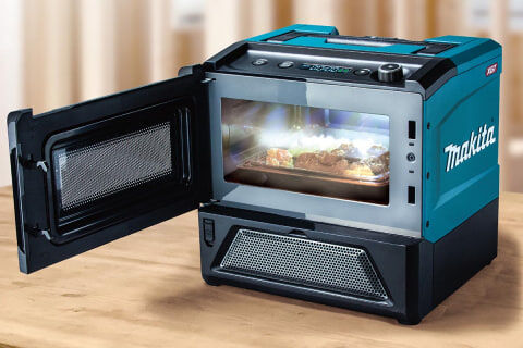 マキタが電子レンジを発売、バッテリーで駆動＆スマホの充電も可能