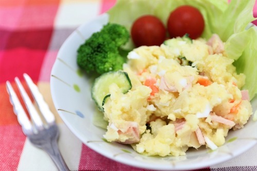 ワイ後輩「ポテトサラダのキュウリ抜いて枝豆入れときました」