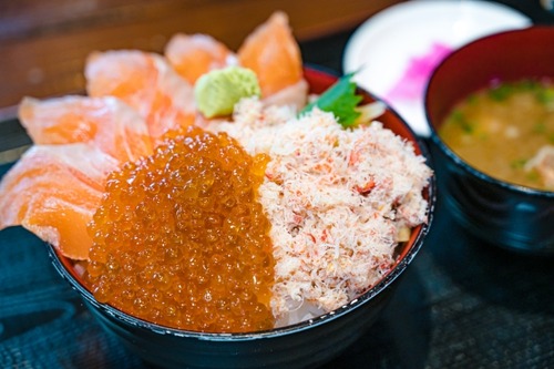 海鮮丼