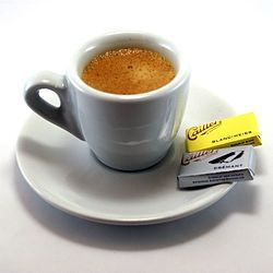 250px-Espresso_and_napolitains_R