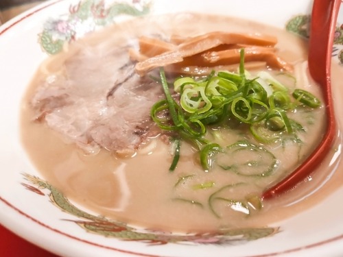 天下一品、チャーハン唐揚げ定食（ラーメン特大変更、チャーハン並変更）が1980円