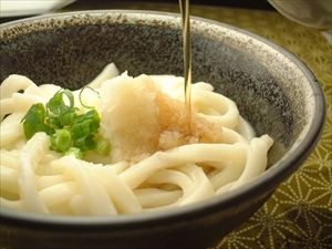 手軽に安く作れる貧乏メシ　「うどんにポン酢」「白米チーズ」「マグロ抜き鉄火丼」