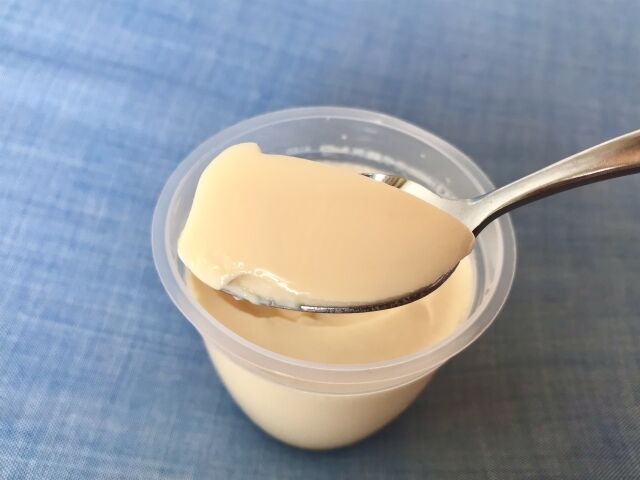 【ガチ悲報】ナフサ不足でプリン販売休止😭