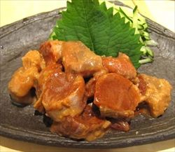 冷凍したイカのわたはウニのような味わい