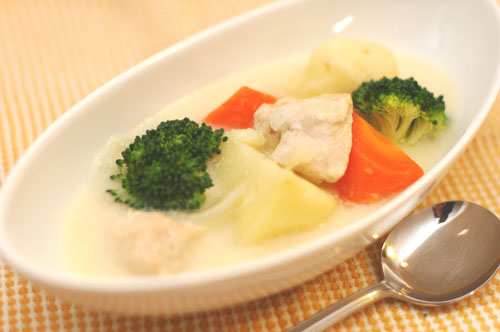 三大食べ物勘違い「クリームシチューは西洋料理」「キャビアはサメからとれる」