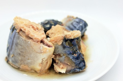 スーパーマーケットの店員やけどサバ缶高くなってるの気付いてる？