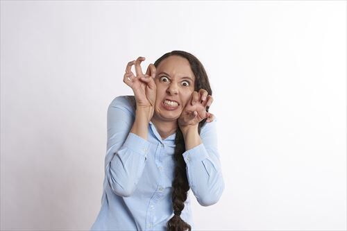 angry-2840242_960_720_R