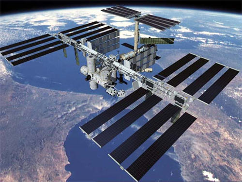 宇宙で熟成したウイスキーはどんな味がするのだろう？国際宇宙ステーションで実験へ