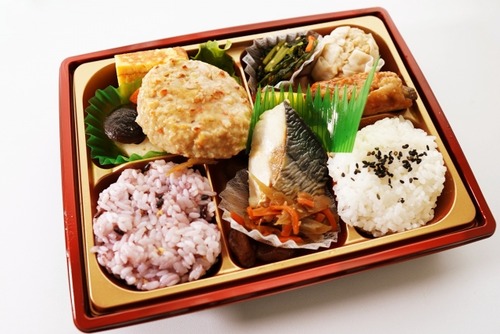 【🍱】市販の弁当に混ざってると少しだけ「🥺」な顔になる具材