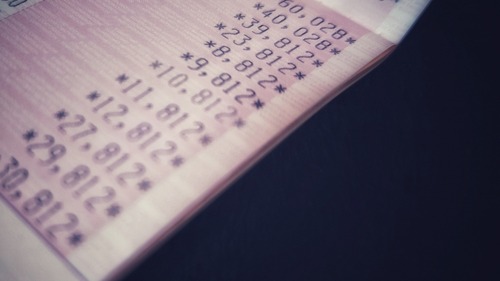 たまにバイトしてない大学生おるけど、収入源どうなってるんや…