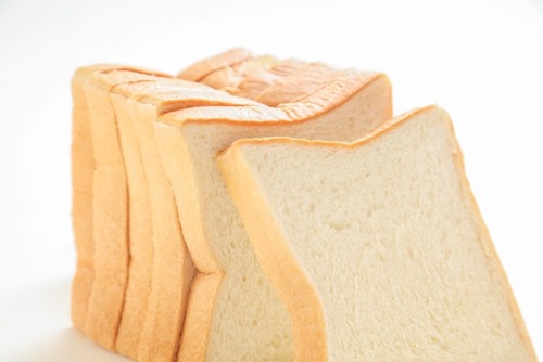 食のプロがガチで選ぶ市販の食パン　ランキング第１位はファミマの「小麦香る食パン」