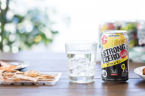 ビールが売れなくなり安くて度数の高いストロング系が人気なのは貧困層が爆増したからじゃね？