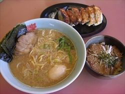 山岡家のラーメンってなんであんなに中毒性あるのか