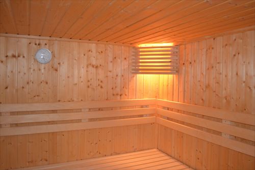 sauna-253938_1920_R