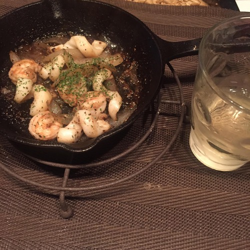 つまみ作って晩酌してるやで～