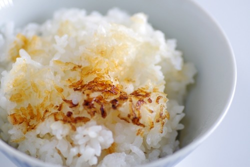 謎の勢力「おこげうめぇ！！」「サンマの内蔵うめぇ！！！」「ゴーヤうめぇ！！！！！」←こいつらなんなの