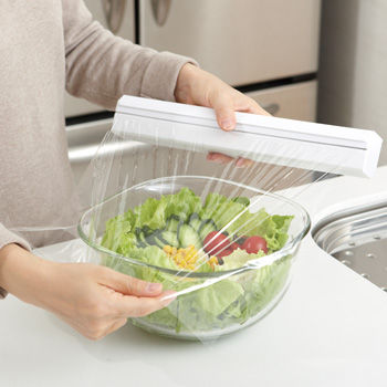 ホームヘルパーの女性が夕食にラップをかけて提供したことに腹を立て、眉間を刃物でさす　殺人未遂の疑いで仙台市の男(78)逮捕