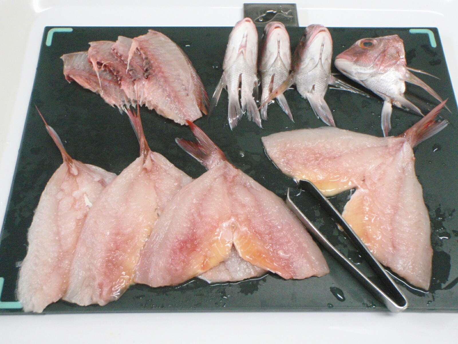 真鯛の天ぷらで家懐石 巻末 恐怖のタイノエ写真集 閲覧注意 秘技 ちゃぶ台返し360度のきまぐれダイニング