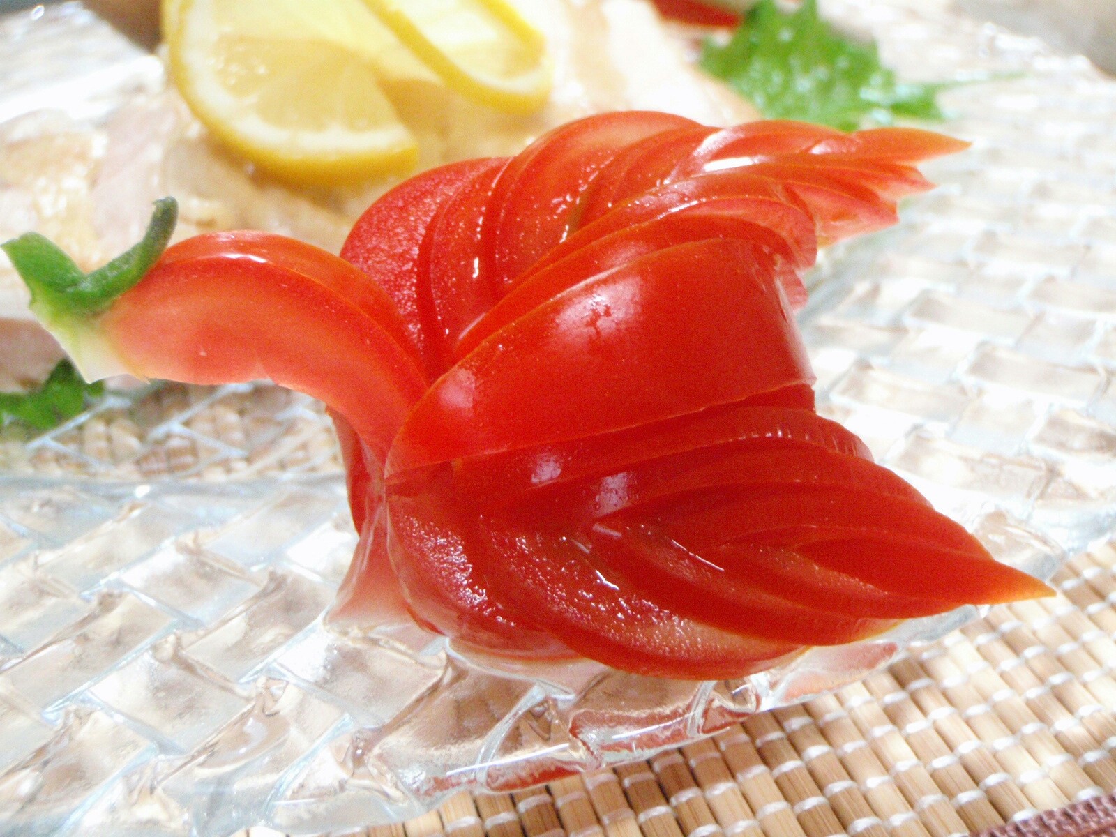 蒸し鶏の葱塩ソース 波のような冷やし素麺 二品 秘技 ちゃぶ台返し360度のきまぐれダイニング