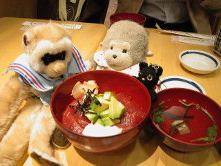 アボガド鉄火丼