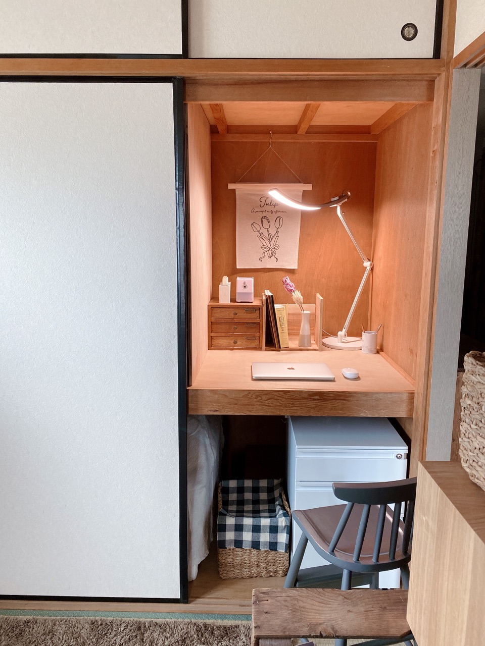 押し入れデスクと 新しいライト Chairs And インテリアコーディネーター的ｄｉｙと暮らしのブログ Powered By ライブドアブログ