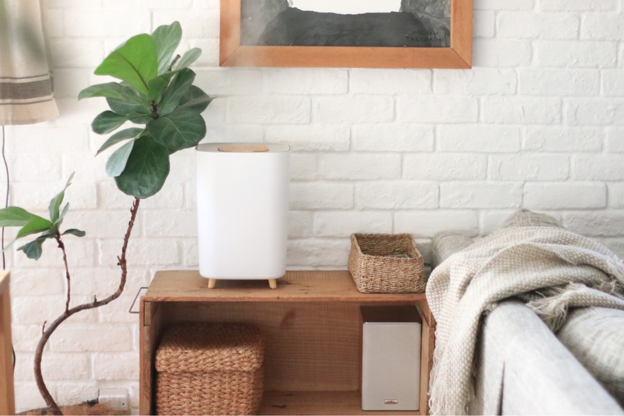 乾燥対策！リモートワークでも使いたい♪３COINSの「USB卓上加湿器」 : Chairs and. インテリアコーディネーター的ＤＩＹと暮らしのブログ