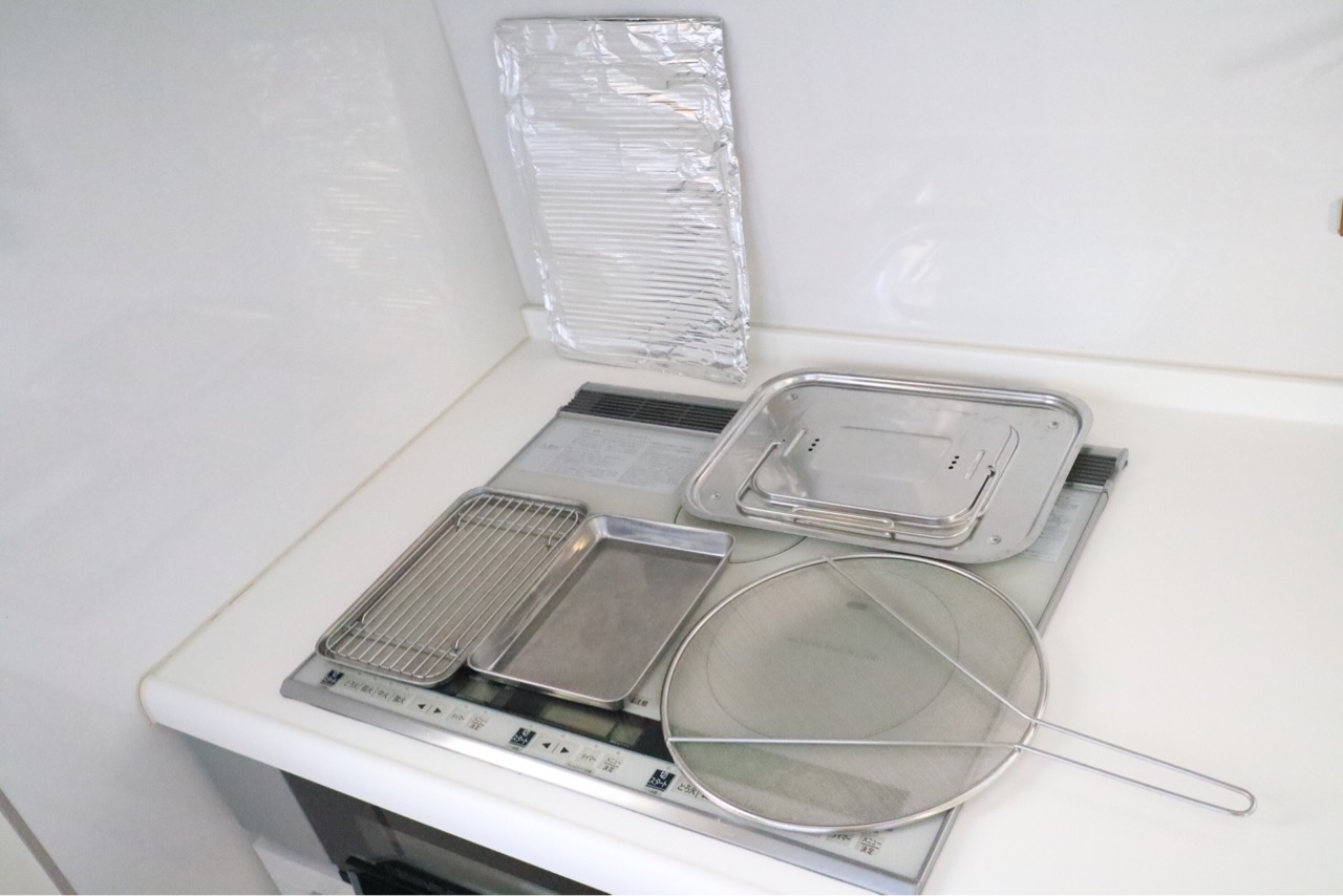 キッチン収納 １００均 ニトリ コンロ下引き出しを赤裸々に公開その 鍋 フライパンエリアの収納 Chairs And インテリアコーディネーター的ｄｉｙと暮らしのブログ Powered By ライブドアブログ