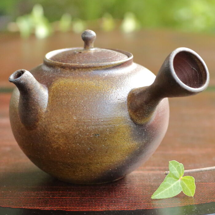 萬古焼の名匠山本広巳さんの穴窯焼成焼〆急須です : 茶器chaki
