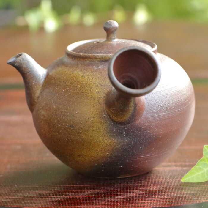 萬古焼の名匠山本広巳さんの穴窯焼成焼〆急須です : 茶器chaki
